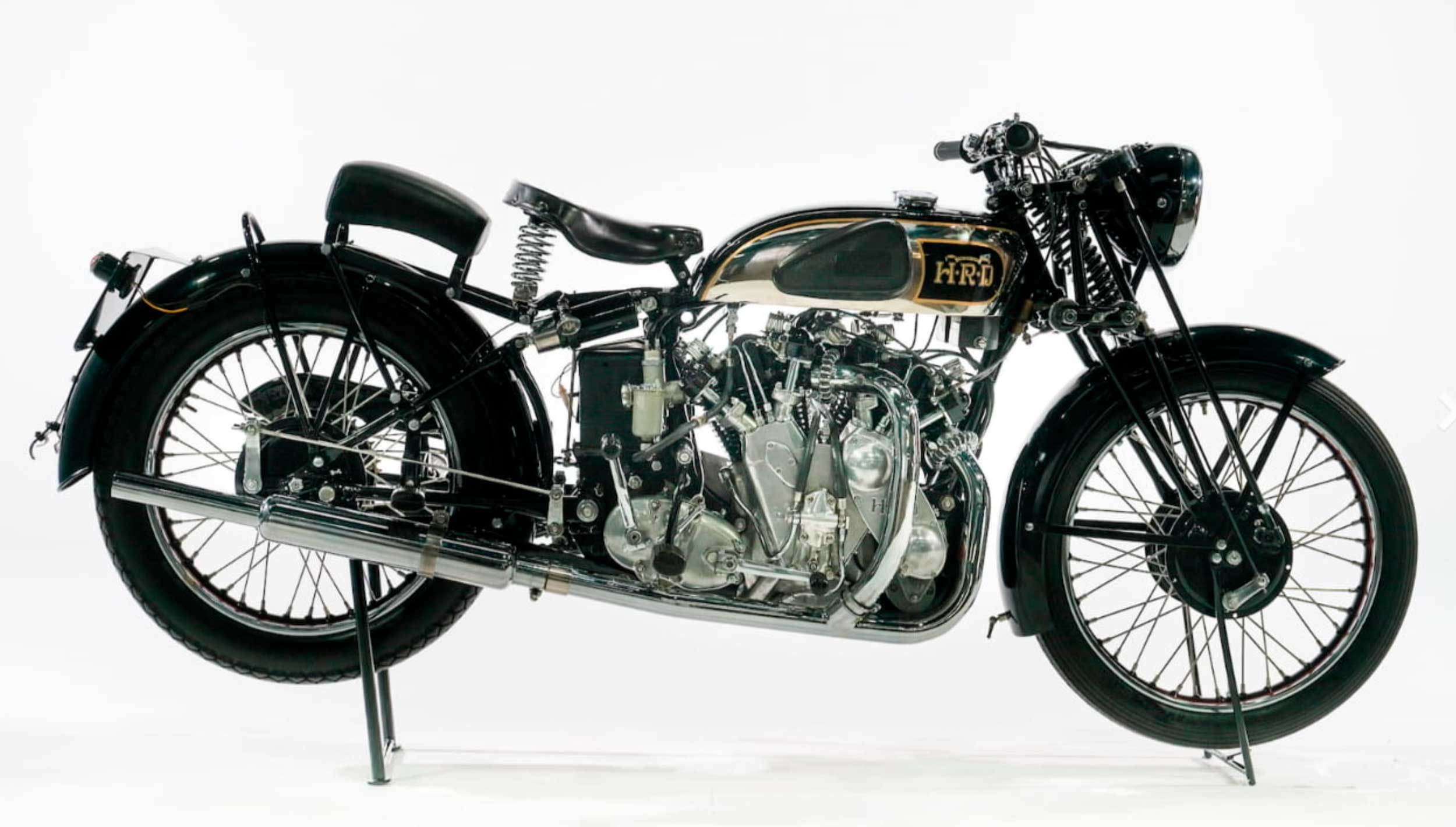 Rare pre-war Vincent Rapide sells for $330,000