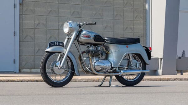 Triumph T21 350cc first unit construction