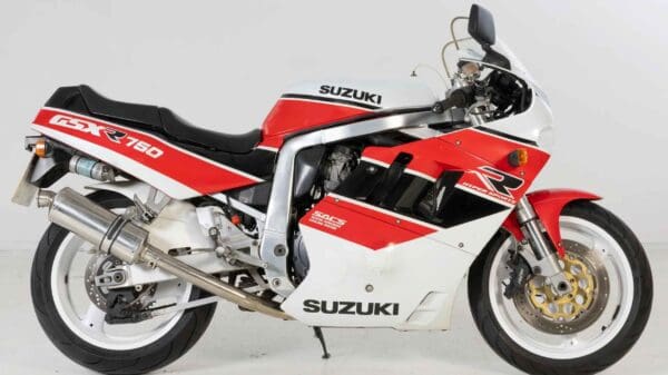 1990 Suzuki GSXR-750