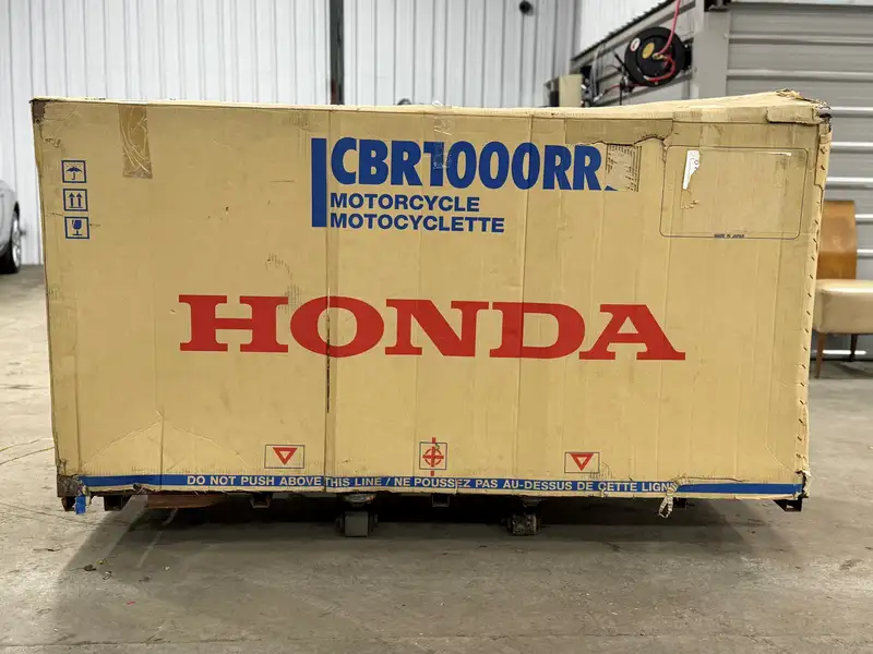 Honda Fireblade in crate