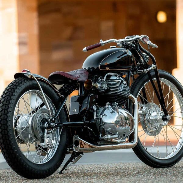 royal_enfield_super_meteor_purpose-built-bobber